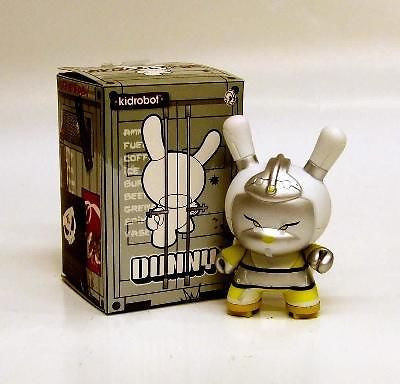 Kidrobot 3" Dunny Huck Gee Post Apocalypse Robo Silver Geisha - redrum comics